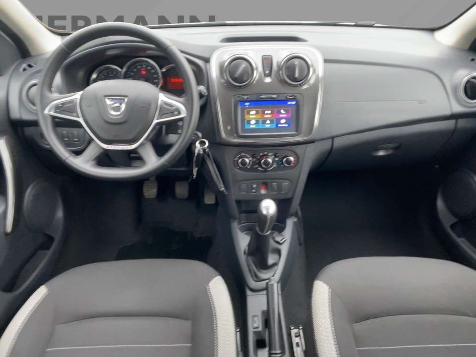 Dacia Logan - Imagem 10