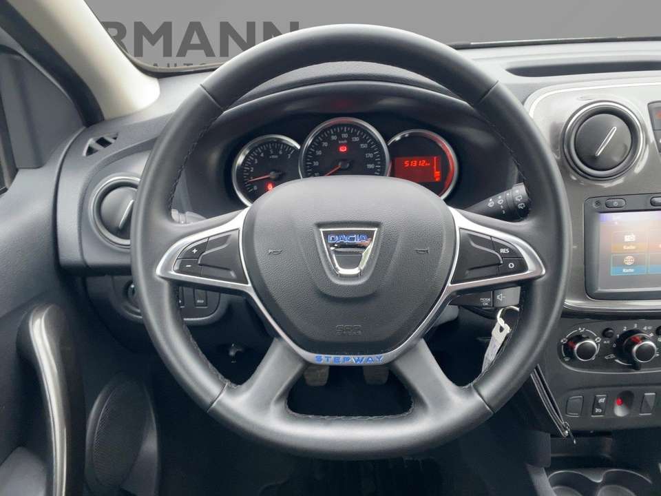 Dacia Logan - Imagem 11