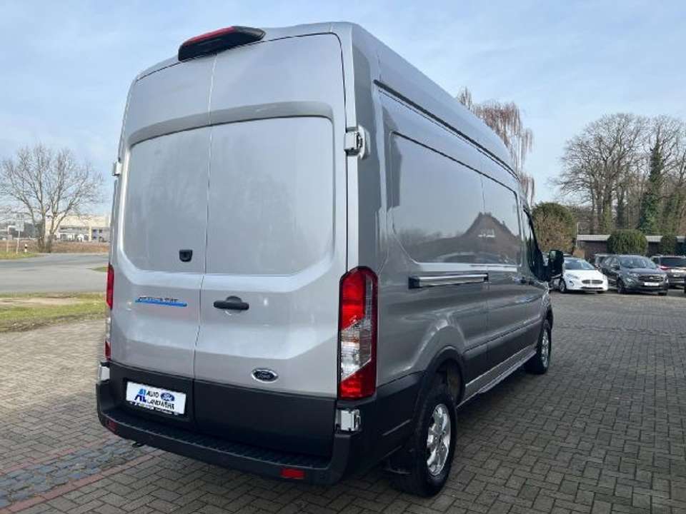 Ford Transit - Imagem 10