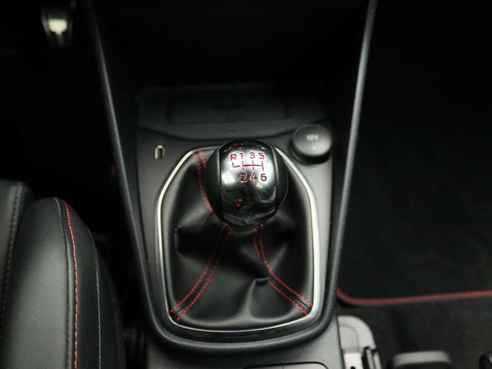 Ford Fiesta - Imagem 12