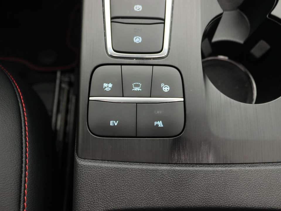 Ford Kuga - Imagem 13