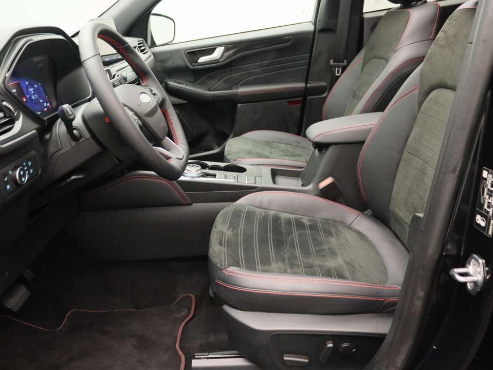 Ford Kuga - Imagem 14