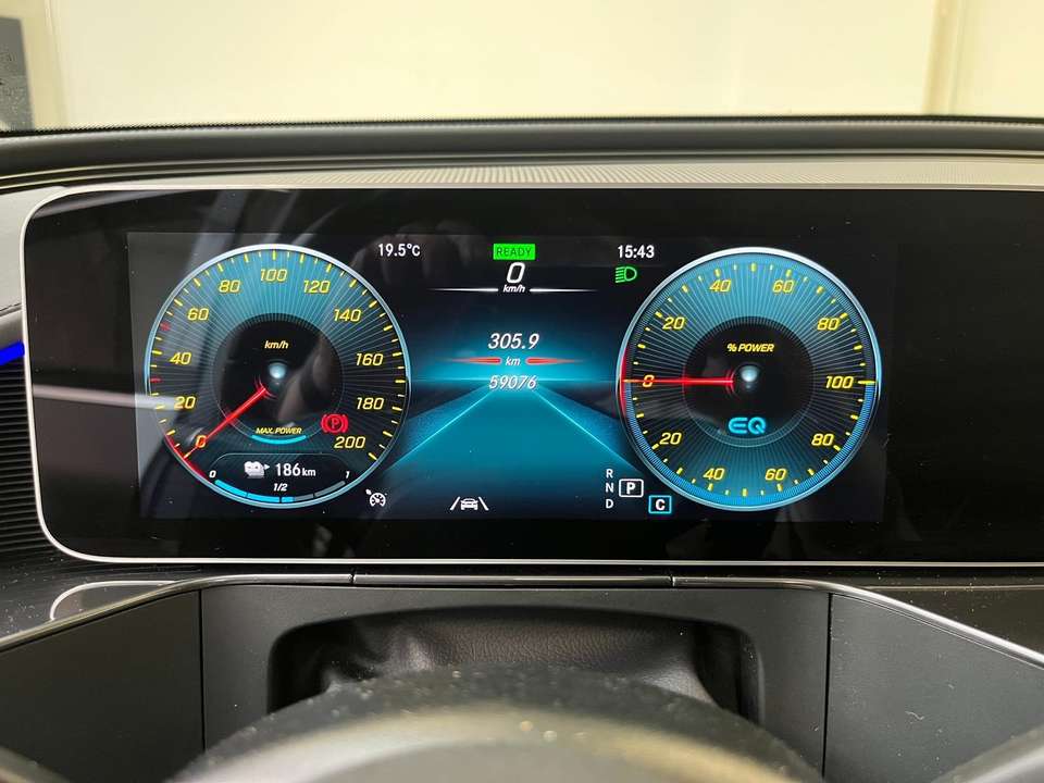 Mercedes-Benz EQC 400 - Imagem 4