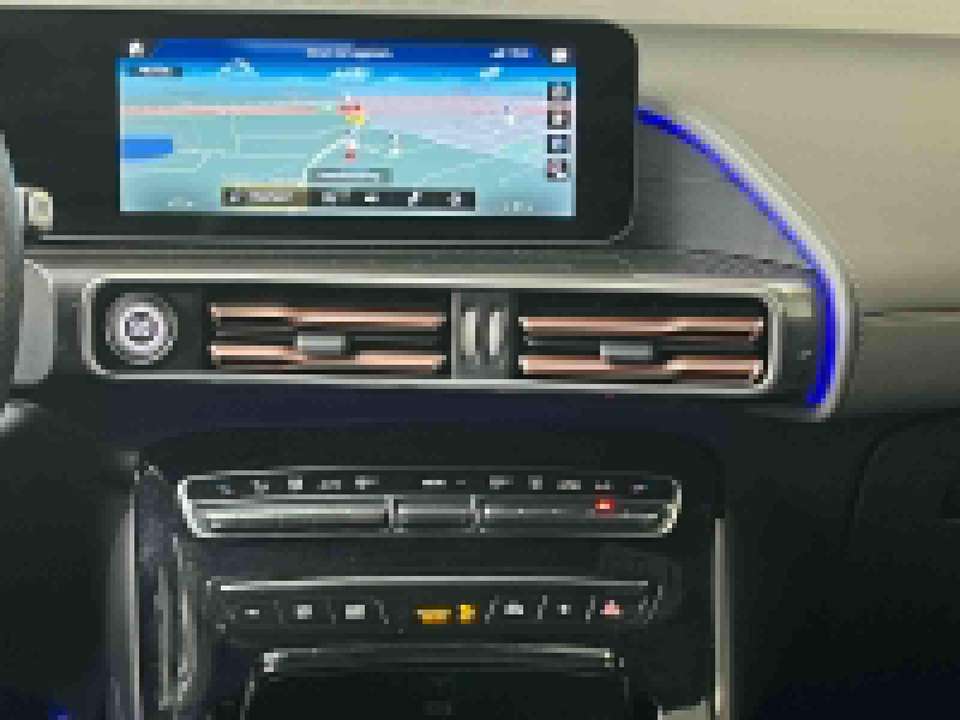 Mercedes-Benz EQC 400 - Imagem 10