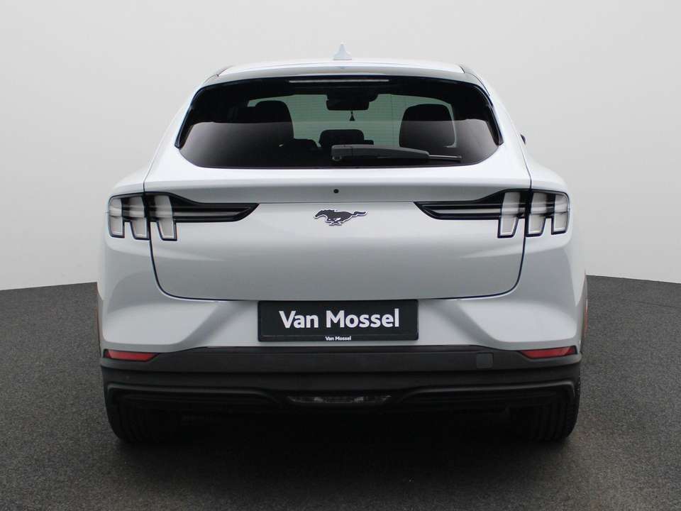 Ford Mustang Mach-E - Imagem 5