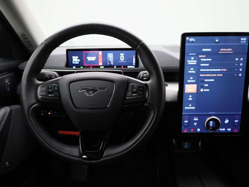 Ford Mustang Mach-E - Imagem 7