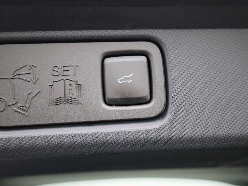 Ford Mustang Mach-E - Imagem 12