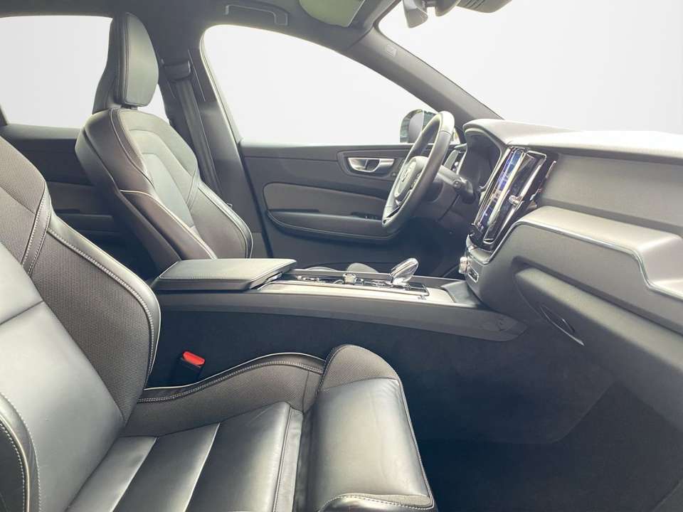 Volvo XC60 - Imagem 12