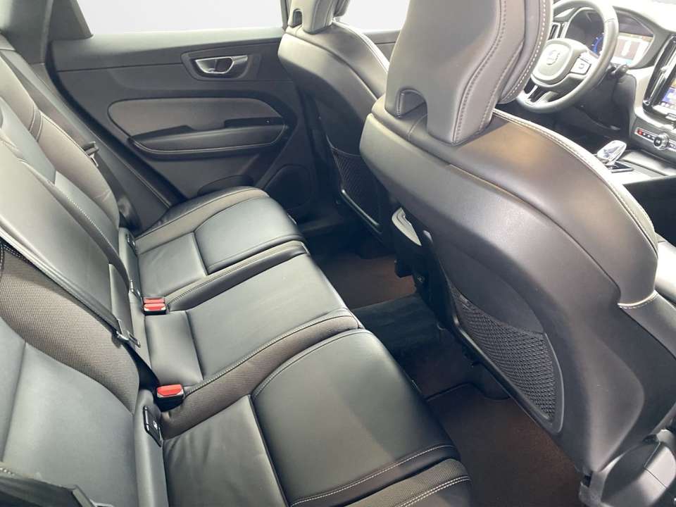 Volvo XC60 - Imagem 13