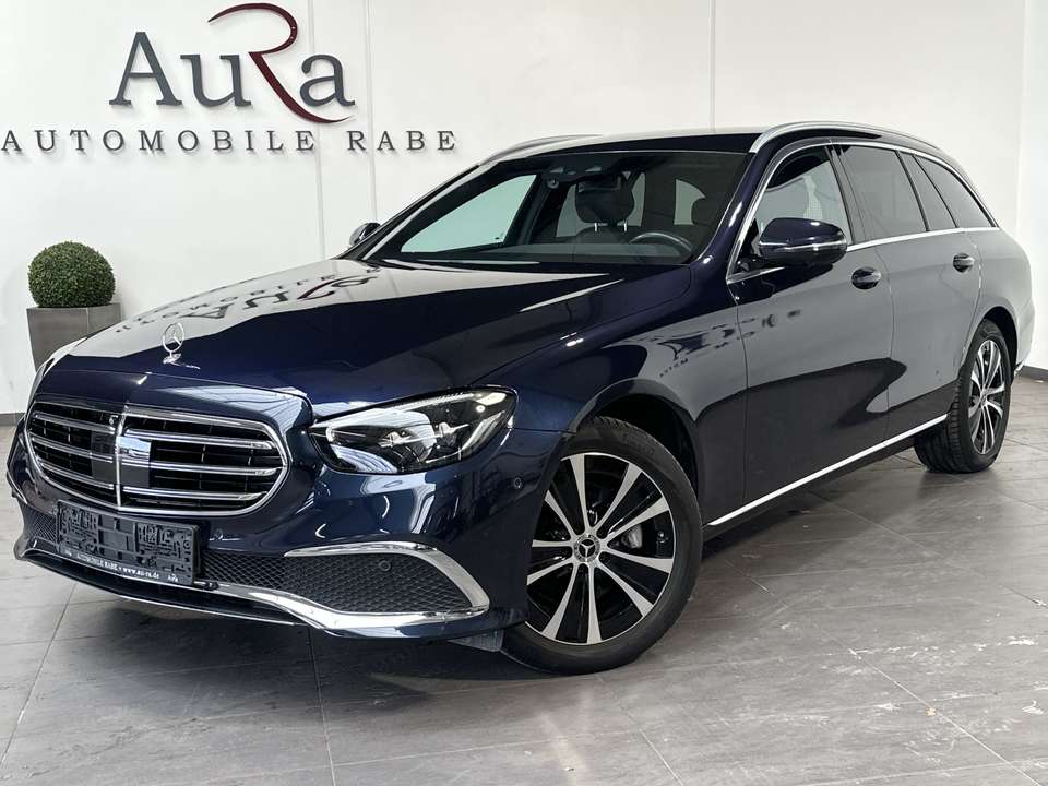 Mercedes-Benz E 220 - Imagem 1