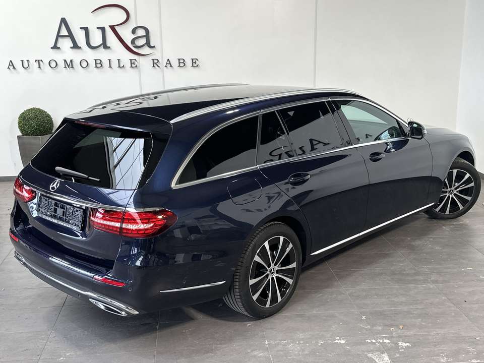 Mercedes-Benz E 220 - Imagem 5