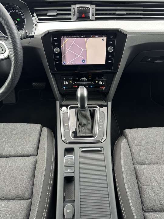 Volkswagen Passat - Imagem 13