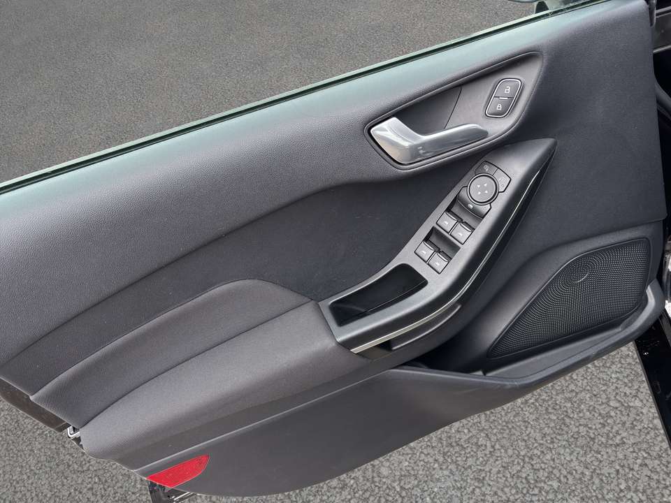 Ford Fiesta - Imagem 12