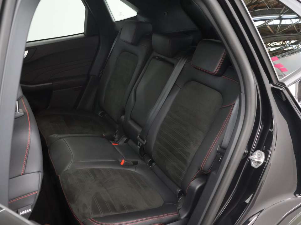 Ford Kuga - Imagem 11