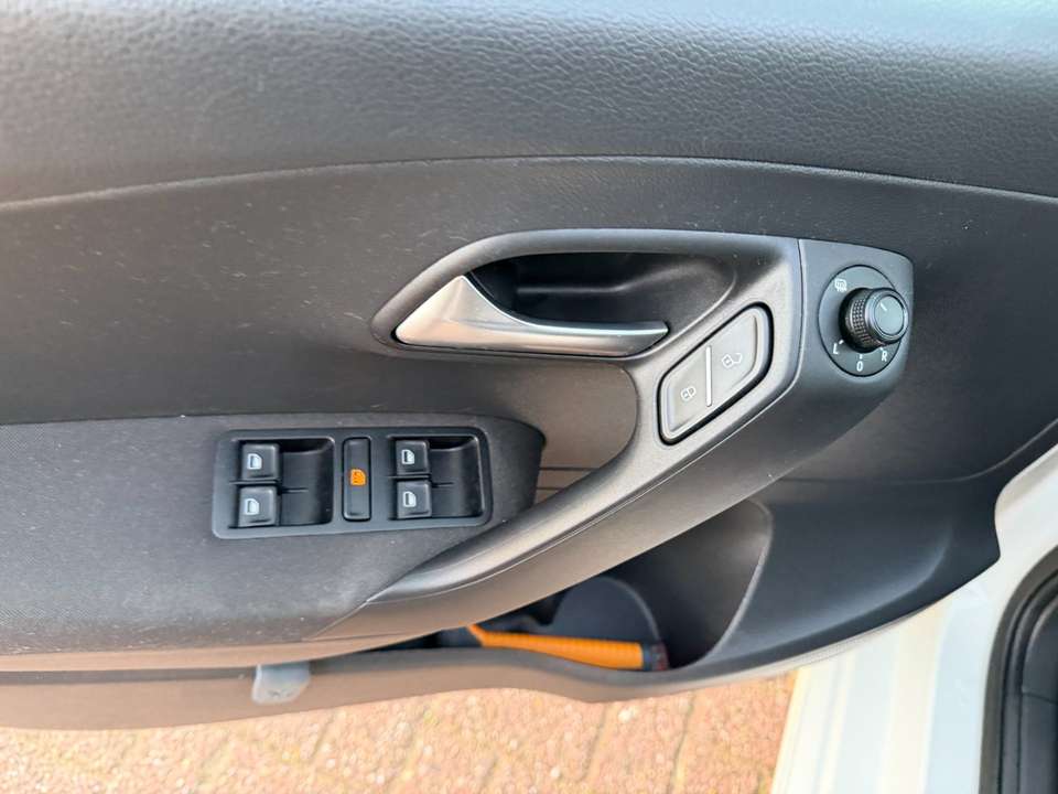 Volkswagen Polo - Imagem 11