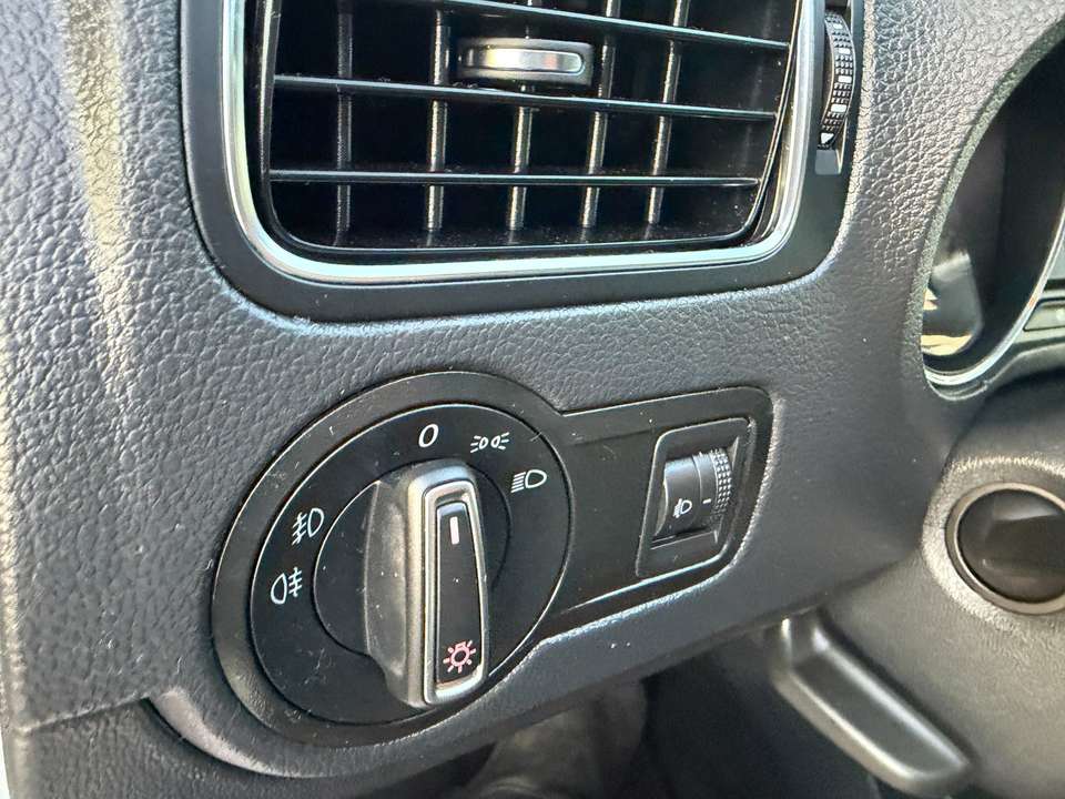 Volkswagen Polo - Imagem 13