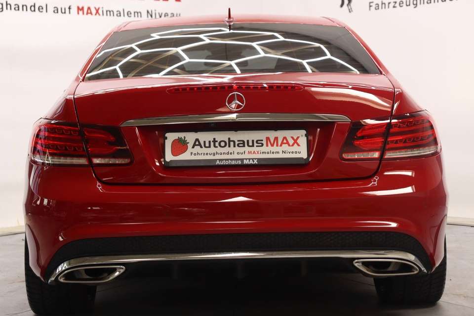 Mercedes-Benz E 300 - Imagem 6