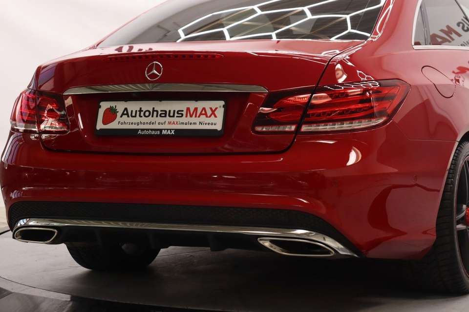 Mercedes-Benz E 300 - Imagem 13