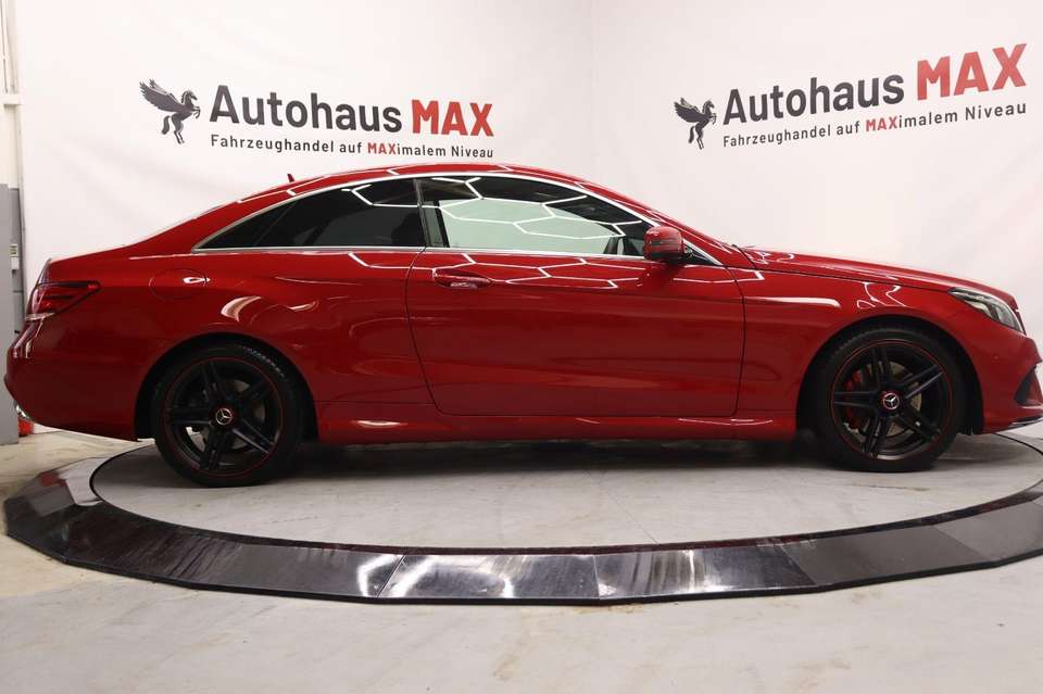 Mercedes-Benz E 300 - Imagem 14