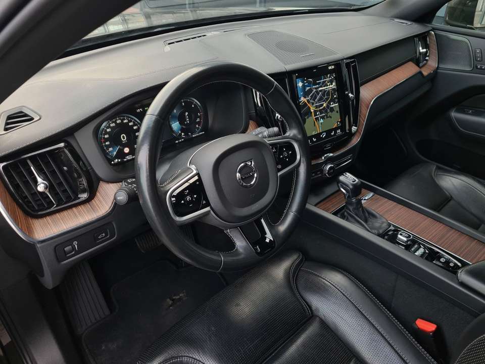 Volvo XC60 - Imagem 10