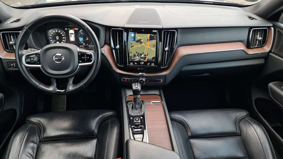 Volvo XC60 - Imagem 11