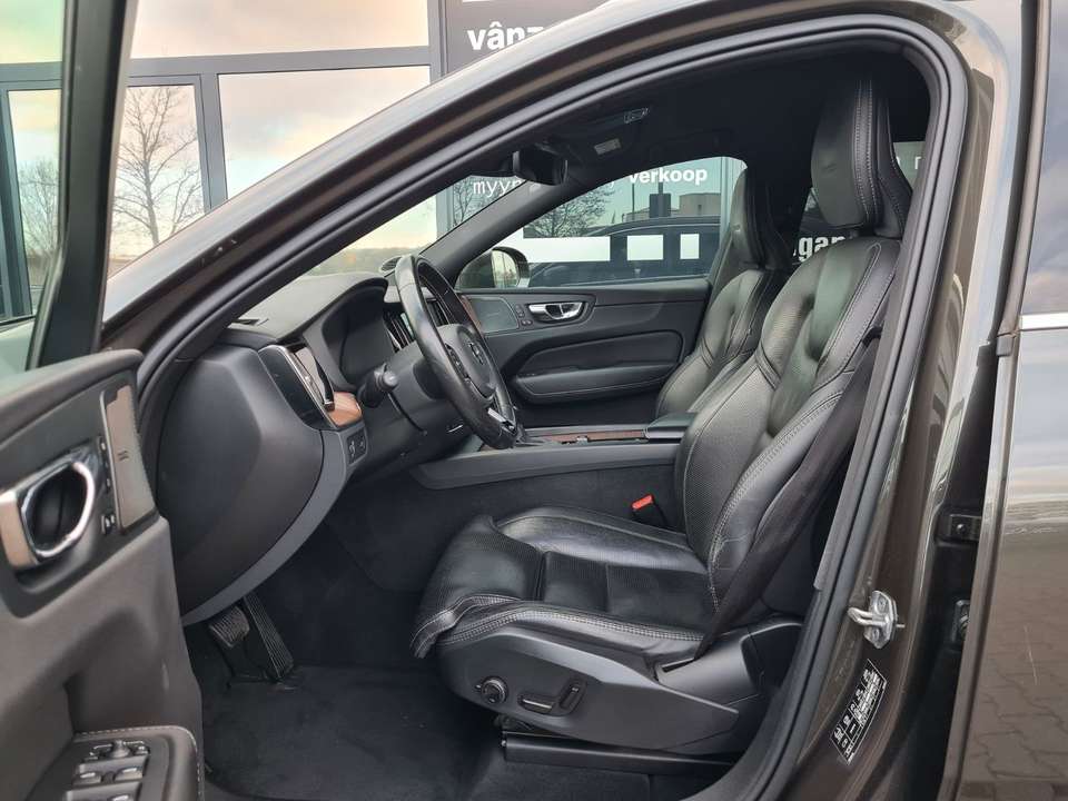 Volvo XC60 - Imagem 13