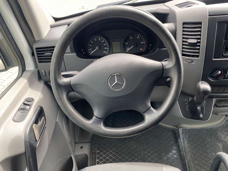 Mercedes-Benz Sprinter - Imagem 8