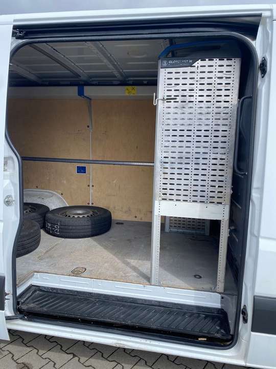 Mercedes-Benz Sprinter - Imagem 9