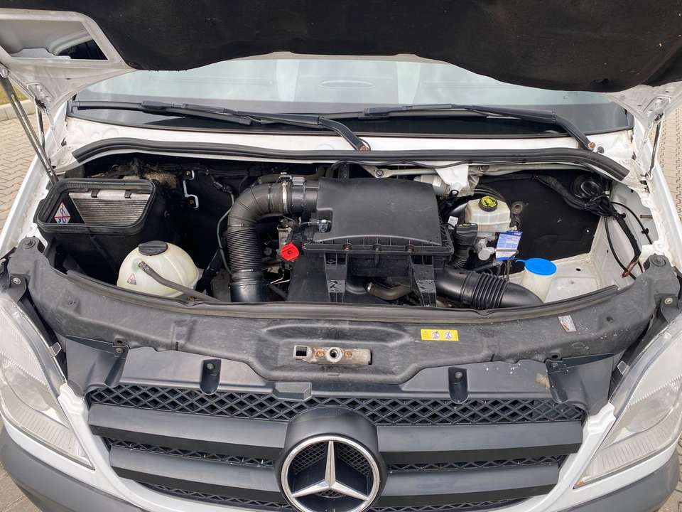 Mercedes-Benz Sprinter - Imagem 10