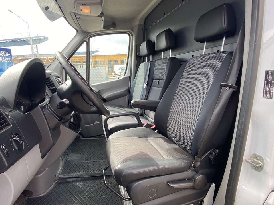 Mercedes-Benz Sprinter - Imagem 13