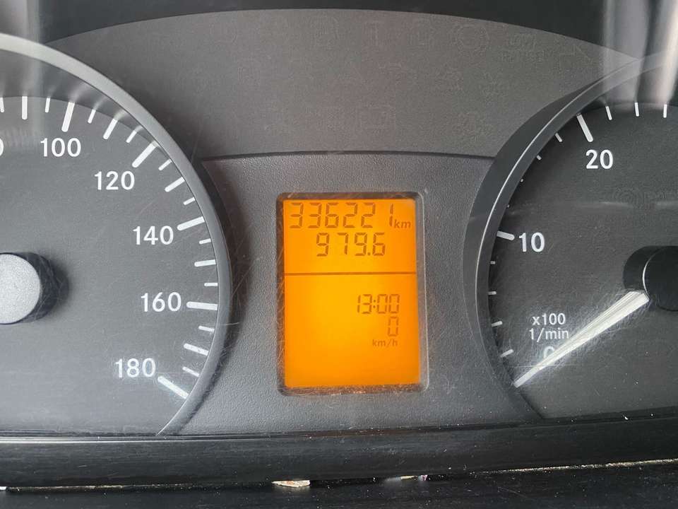 Mercedes-Benz Sprinter - Imagem 14