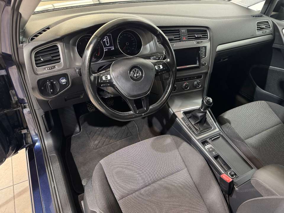 Volkswagen Golf - Imagem 10