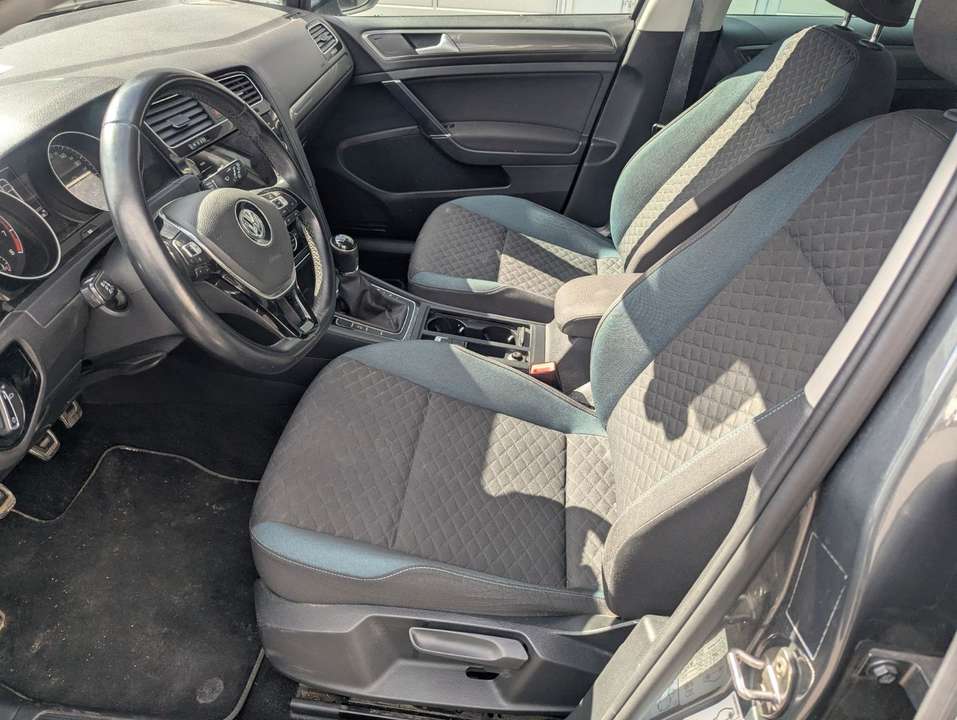 Volkswagen Golf - Imagem 11