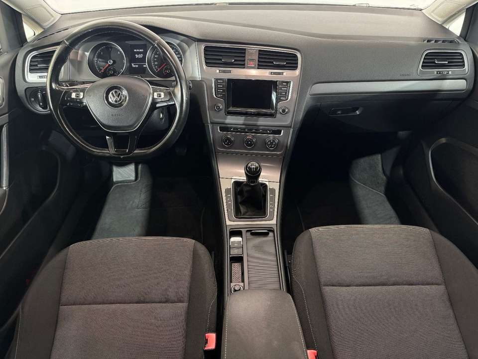 Volkswagen Golf - Imagem 12