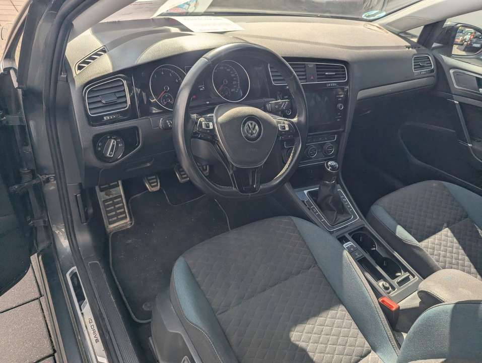 Volkswagen Golf - Imagem 12