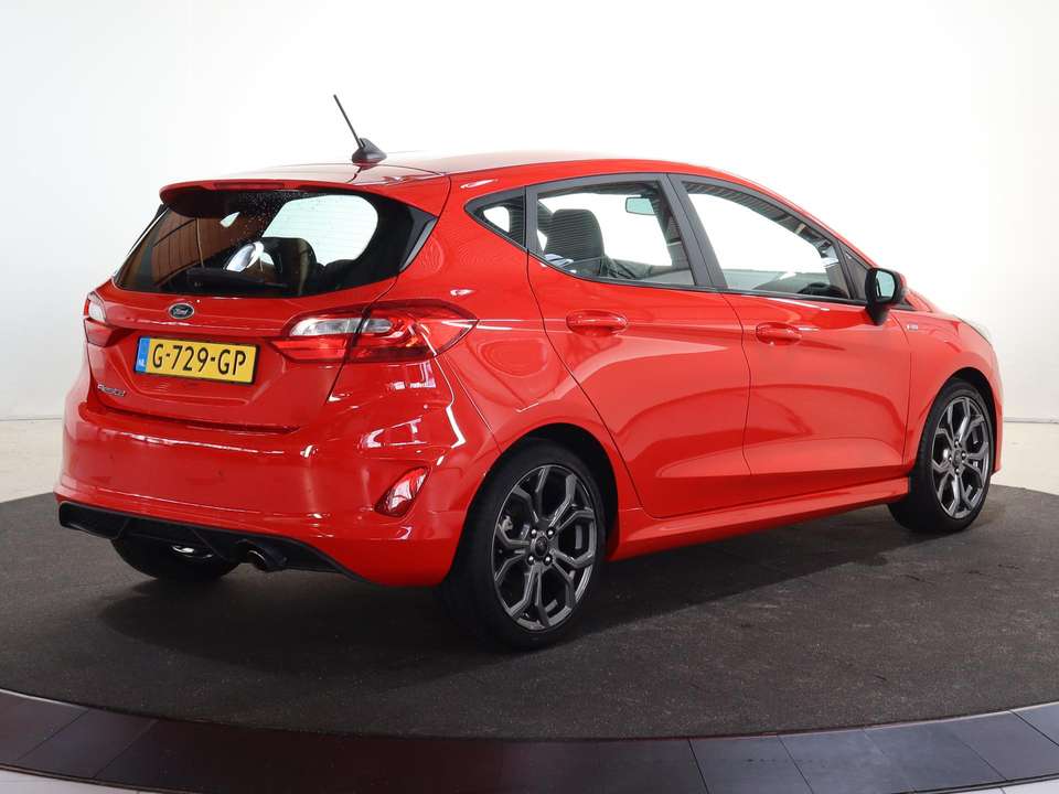 Ford Fiesta - Imagem 2