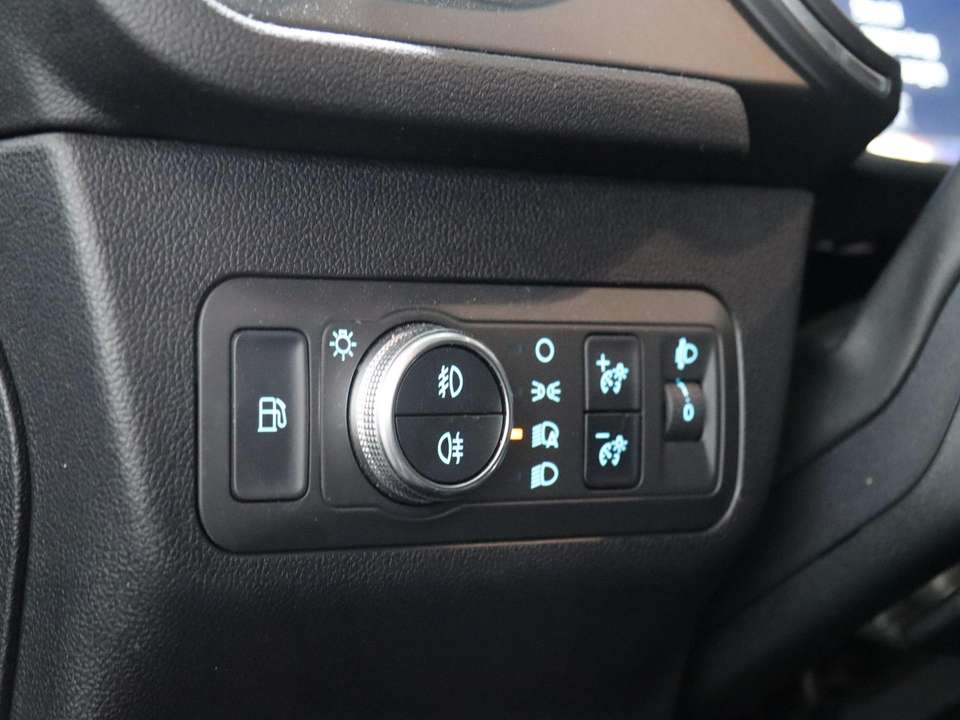 Ford Kuga - Imagem 14