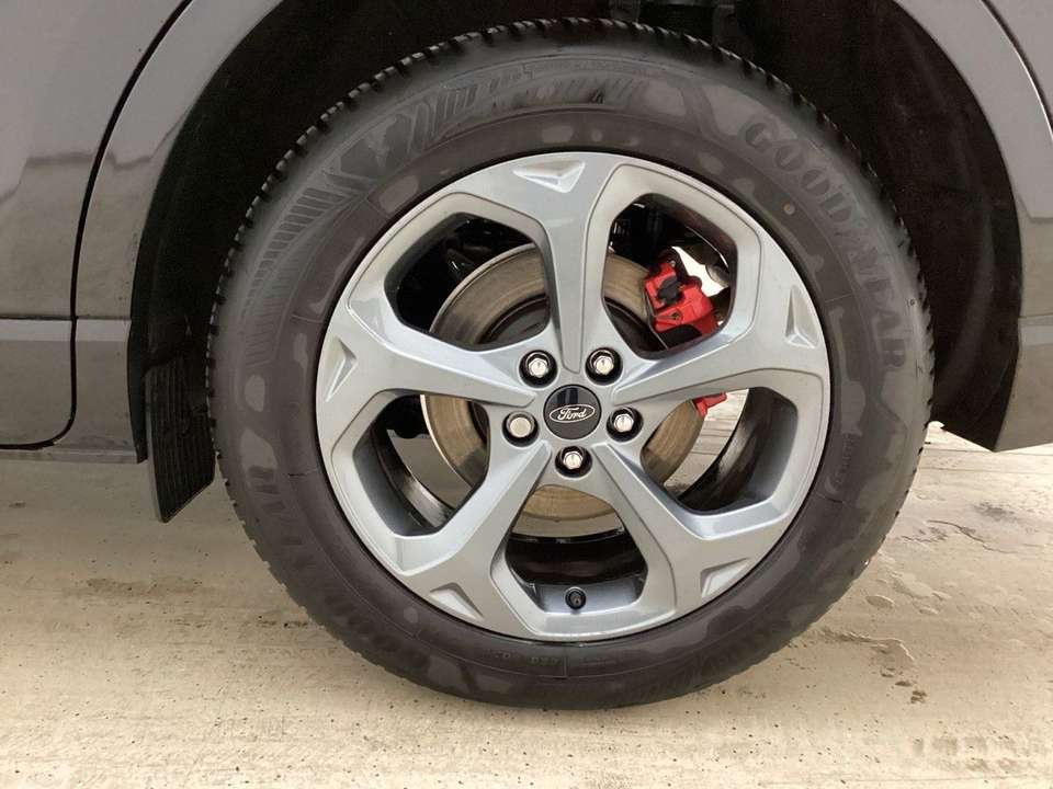 Ford Kuga - Imagem 6