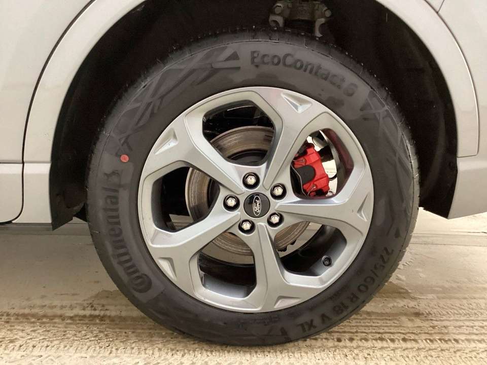 Ford Kuga - Imagem 6