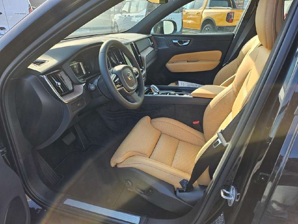 Volvo XC60 - Imagem 7