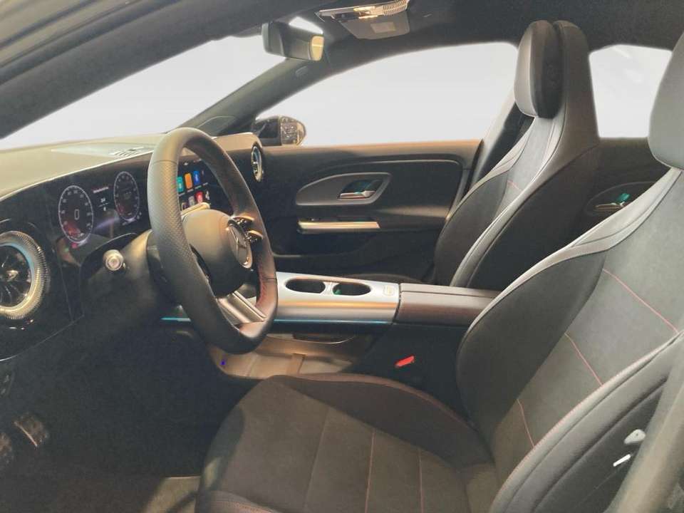 Mercedes-Benz CLA 200 - Imagem 11