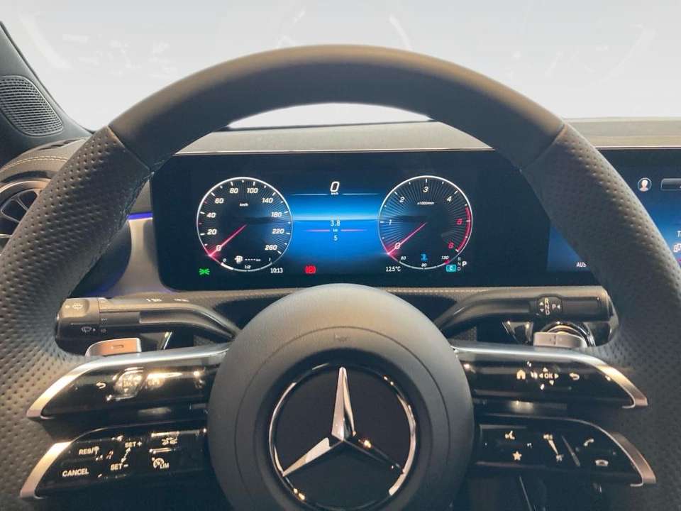 Mercedes-Benz CLA 200 - Imagem 12