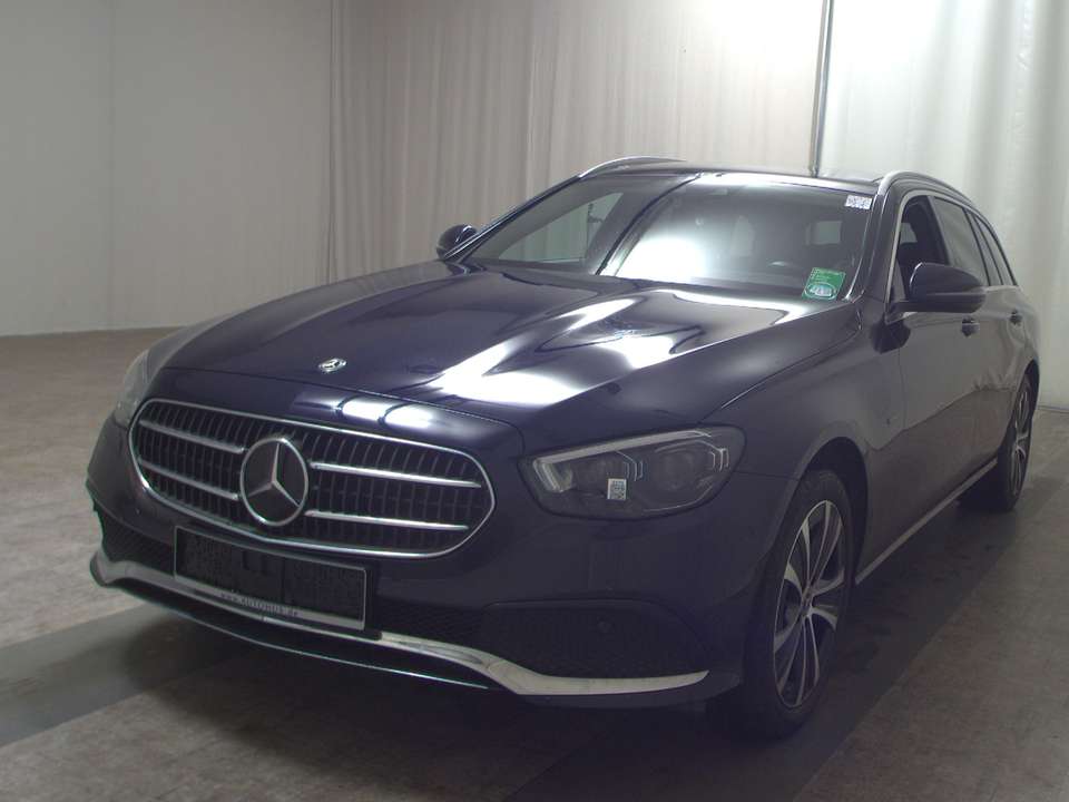 Mercedes-Benz E 300 - Imagem 2