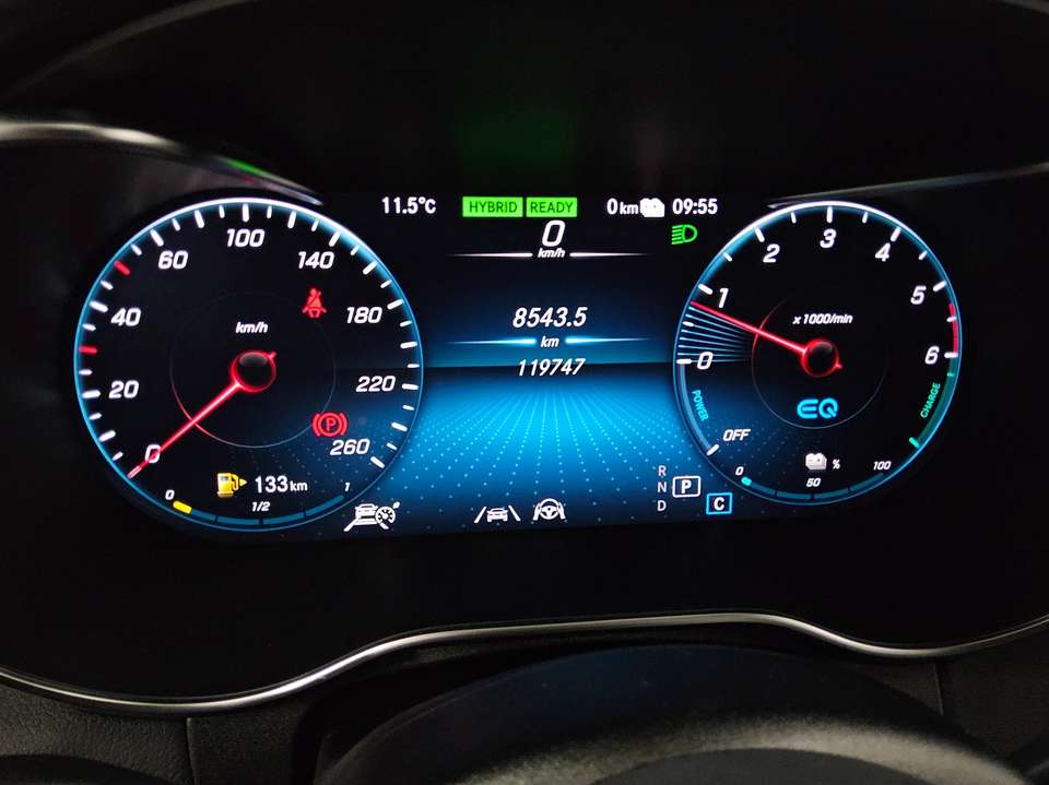 Mercedes-Benz C 300 - Imagem 8