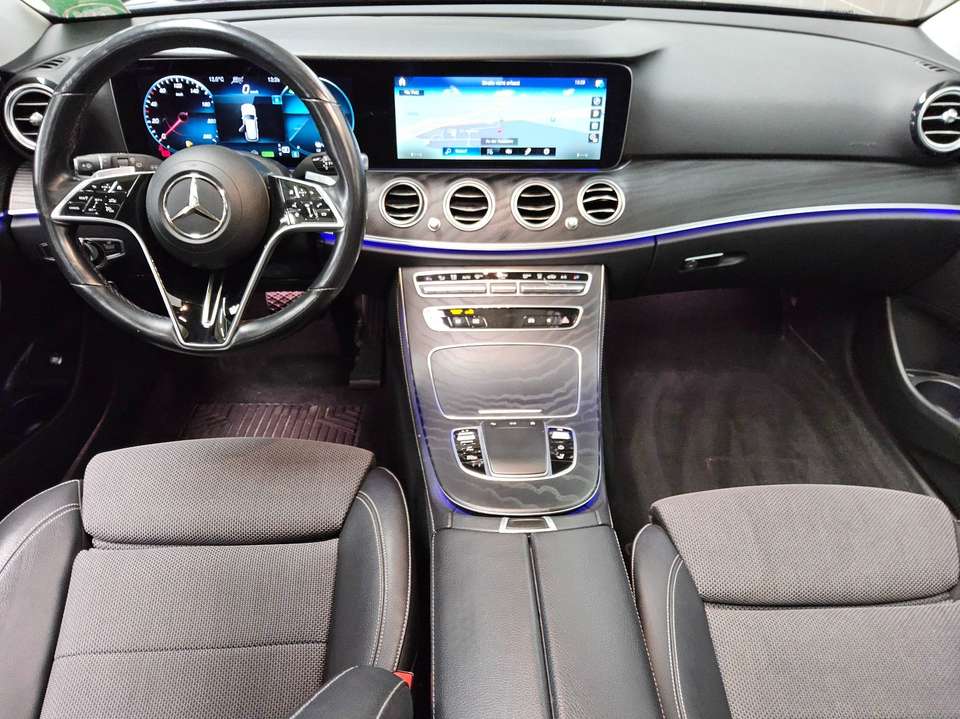 Mercedes-Benz E 300 - Imagem 5