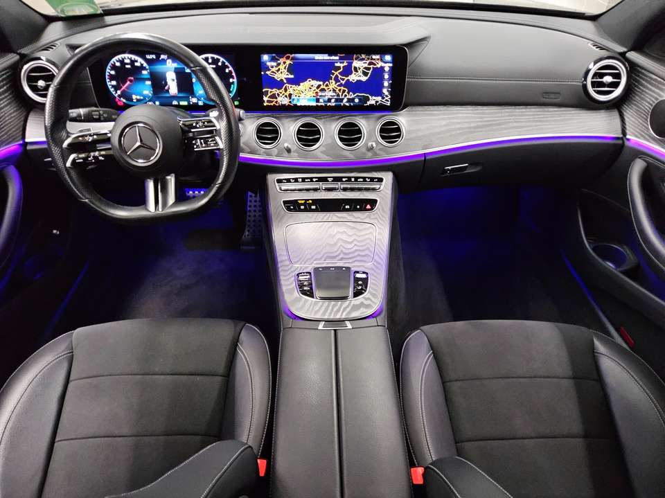 Mercedes-Benz E 300 - Imagem 5