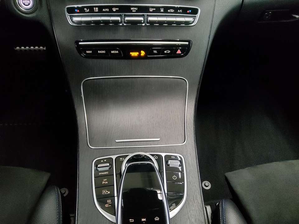 Mercedes-Benz C 300 - Imagem 6