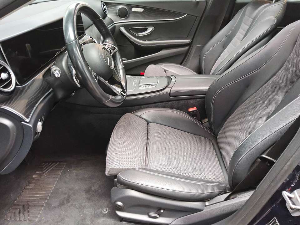 Mercedes-Benz E 300 - Imagem 9