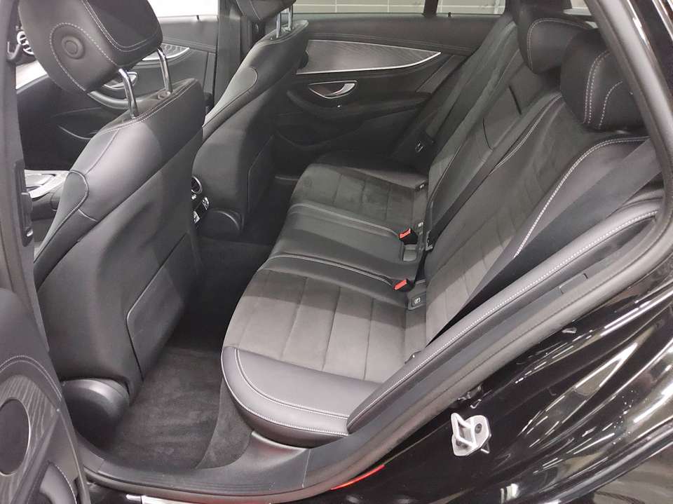 Mercedes-Benz E 300 - Imagem 13