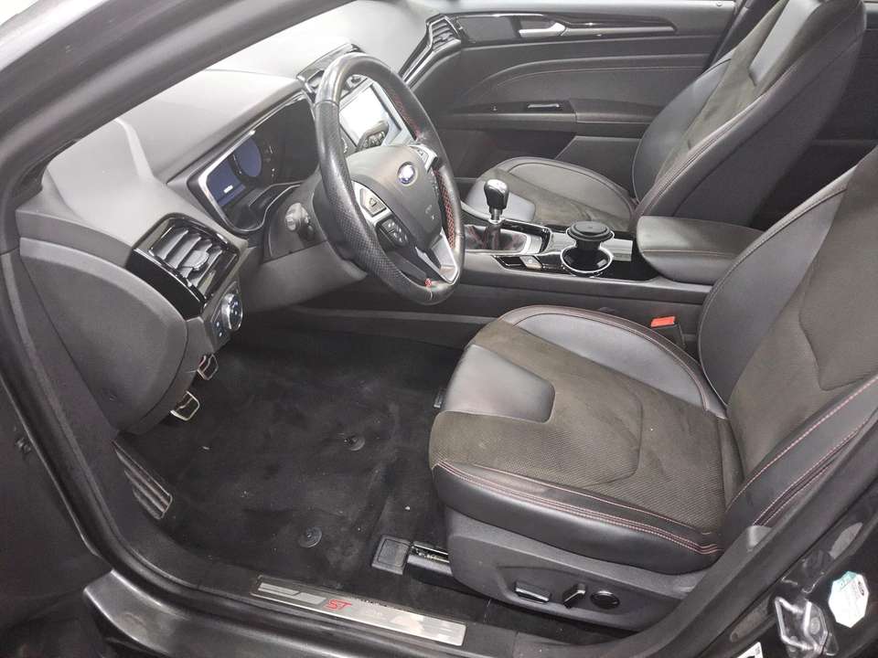 Ford Mondeo - Imagem 8